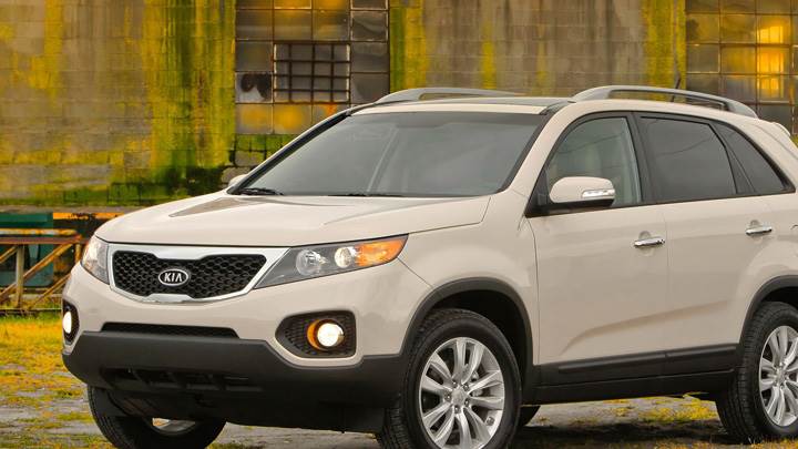 2011 Kia Sorento Front Side Pose